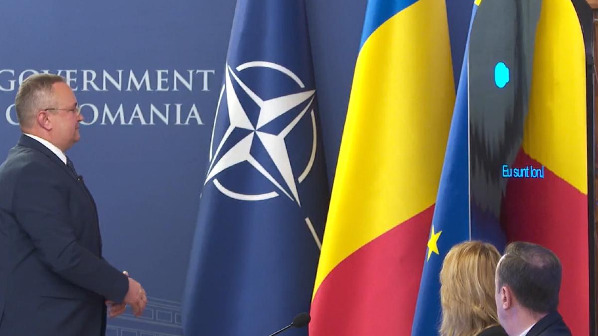 nicolae-ciuca-l-a-prezentat-pe-ion--primul-consilier-onorific-guvernamental-cu-inteligenta-artificiala-invata-ma-sa-fiu-roman