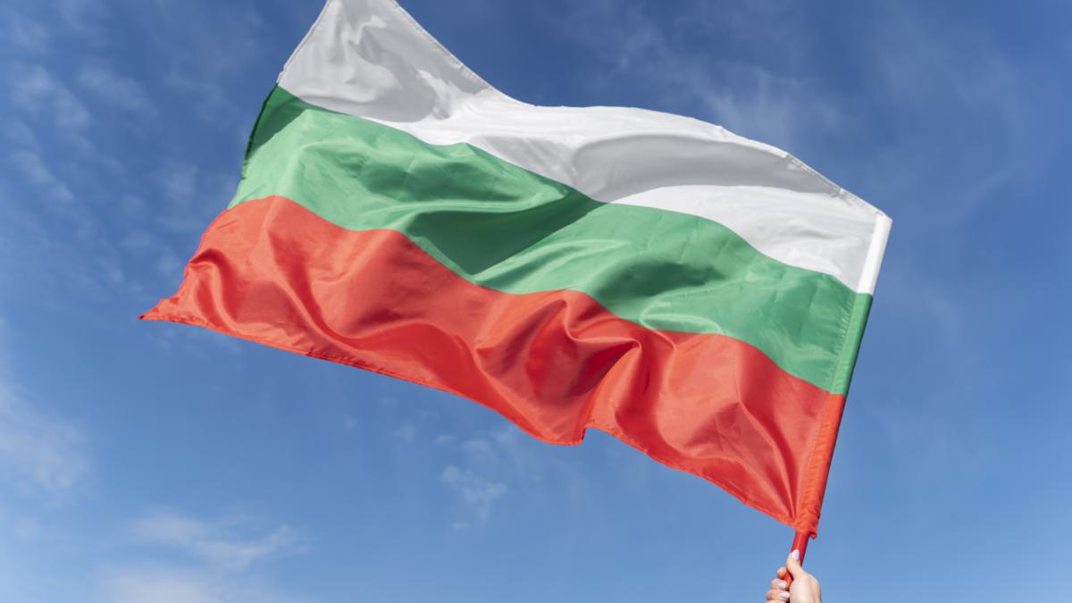 decizie-soc-in-fotbal-uefa-a-acceptat-cererea-maghiarilor-de-a-folosi-steagul-ungariei-mari-pe-stadioane-la-meciurile-nationalei-maghiare