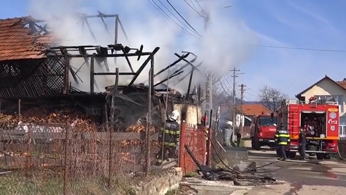 20-000-de-euro--facuti-scrum--un-roman-si-a-dat-singur-foc-la-avere