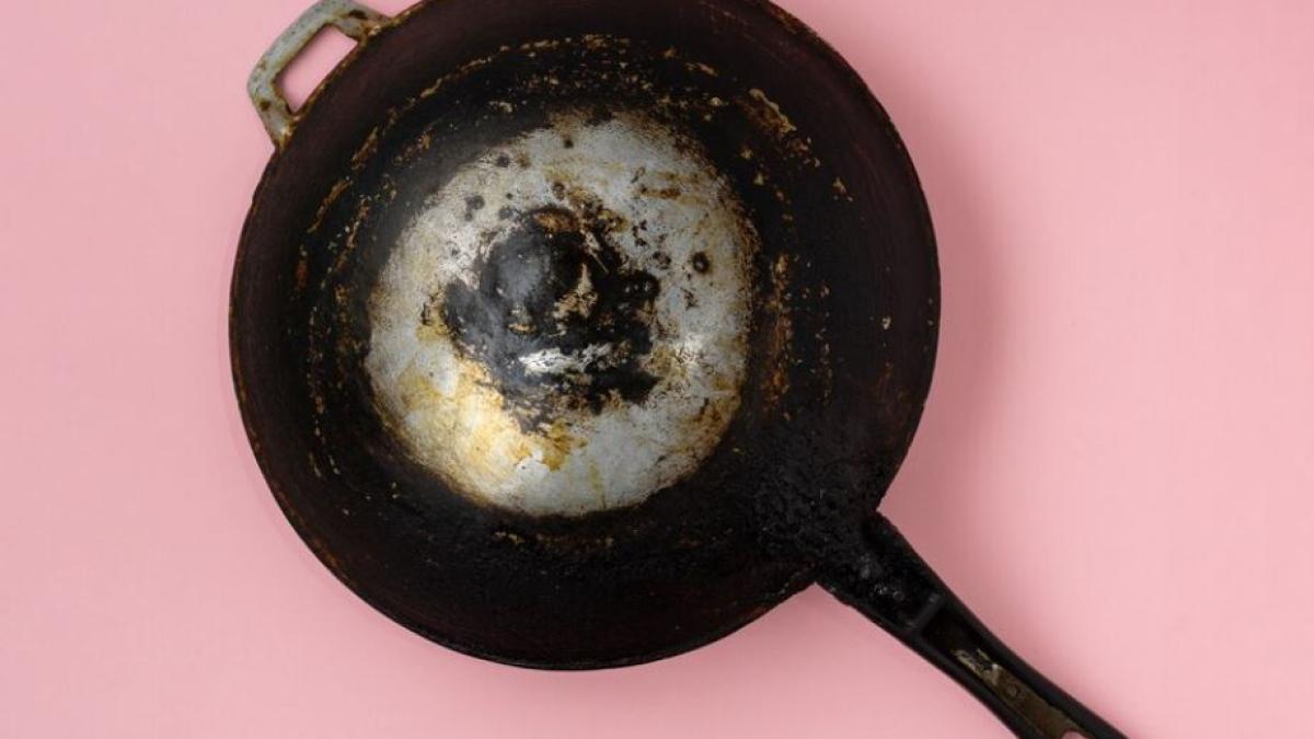 tigaile-si-oalele-arse-vor-fi-ca-noi--trucul-ingenios-al-gospodinelor-cu-experienta