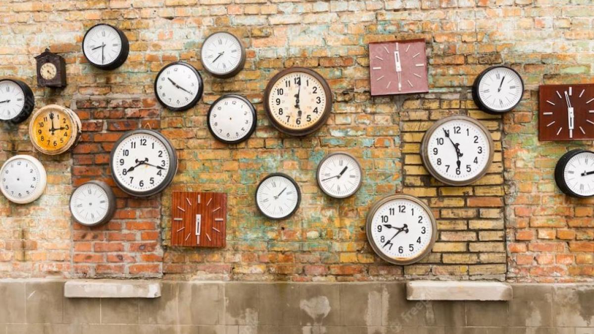 un-roman-are-5-500-de-ceasuri--sa-le-potrivesc-pe-toate-la-ora-de-vara-mi-ar-lua-jumatate-de-an