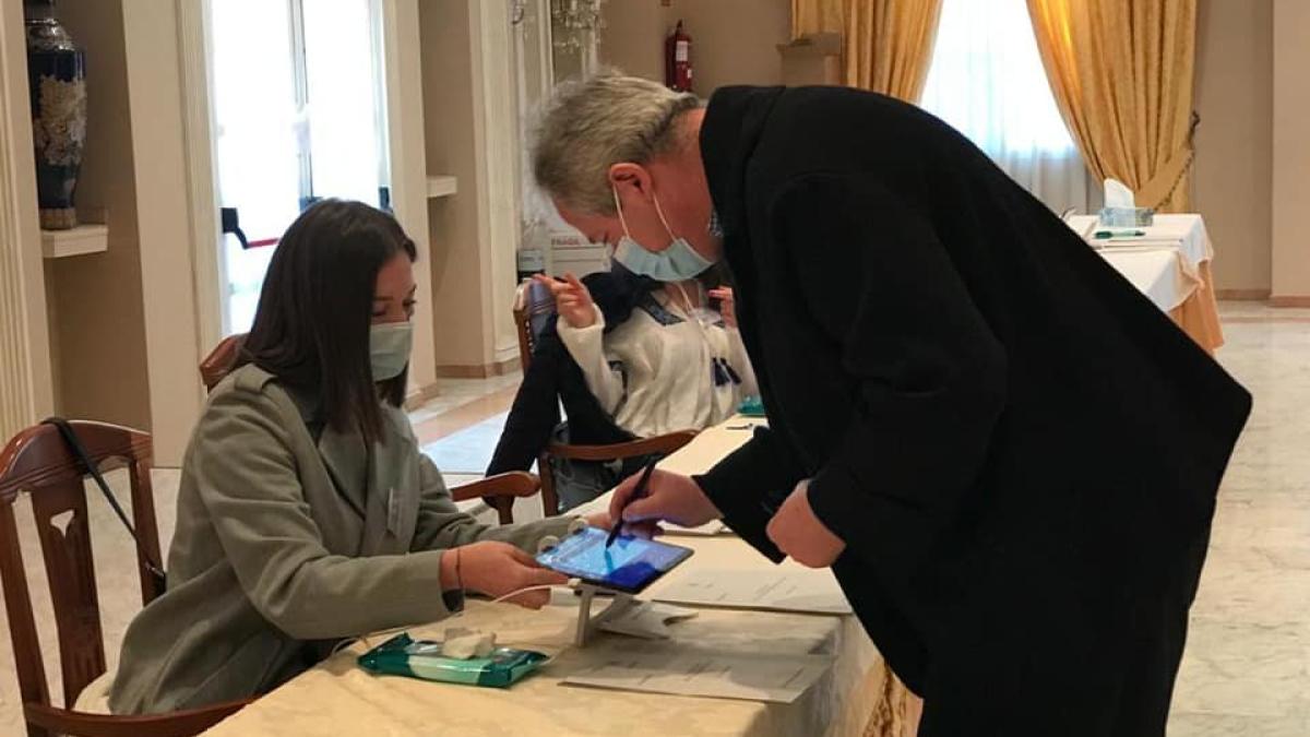 vot_alegeri_semnatura_diaspora_parlamentare_romani_alegatori_urna_spania2020