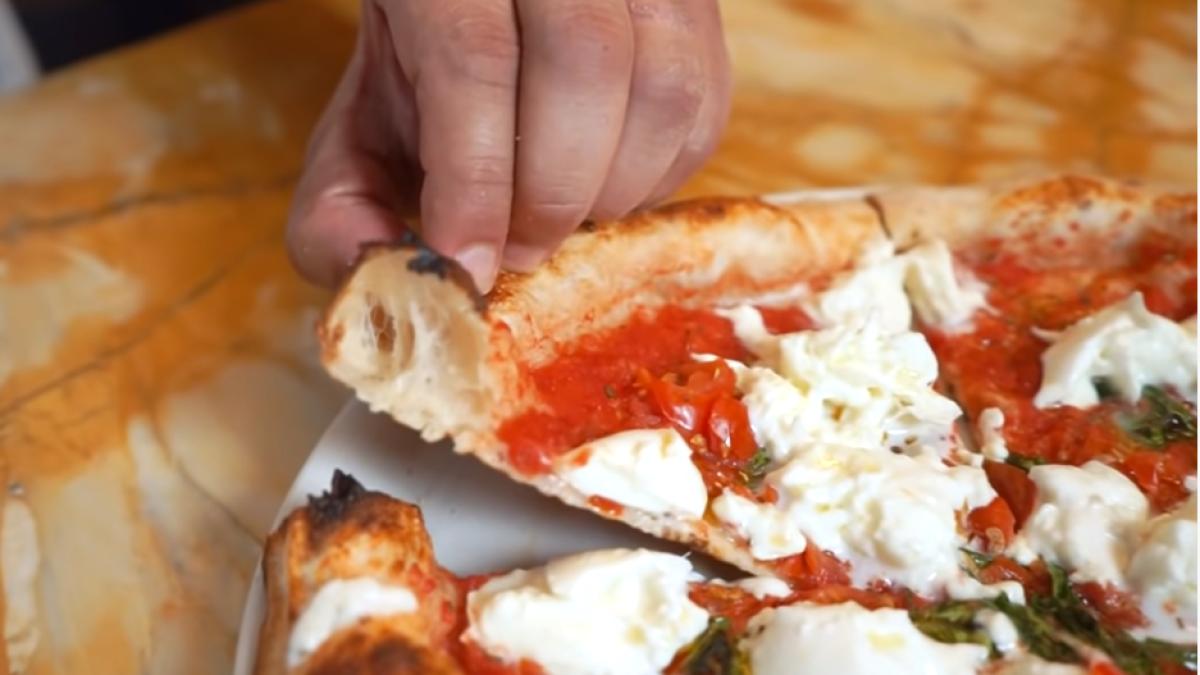 pizza-de-casa-aluat-retetea-perefecta