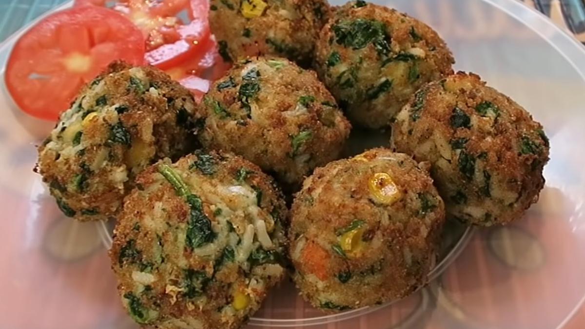 crochete-cu-orez-si-spanac--ideale-pentru-un-pranz-usor-sau-de-luat-la-pachet-la-serviciu-si-la-scoala--noteaza-reteta