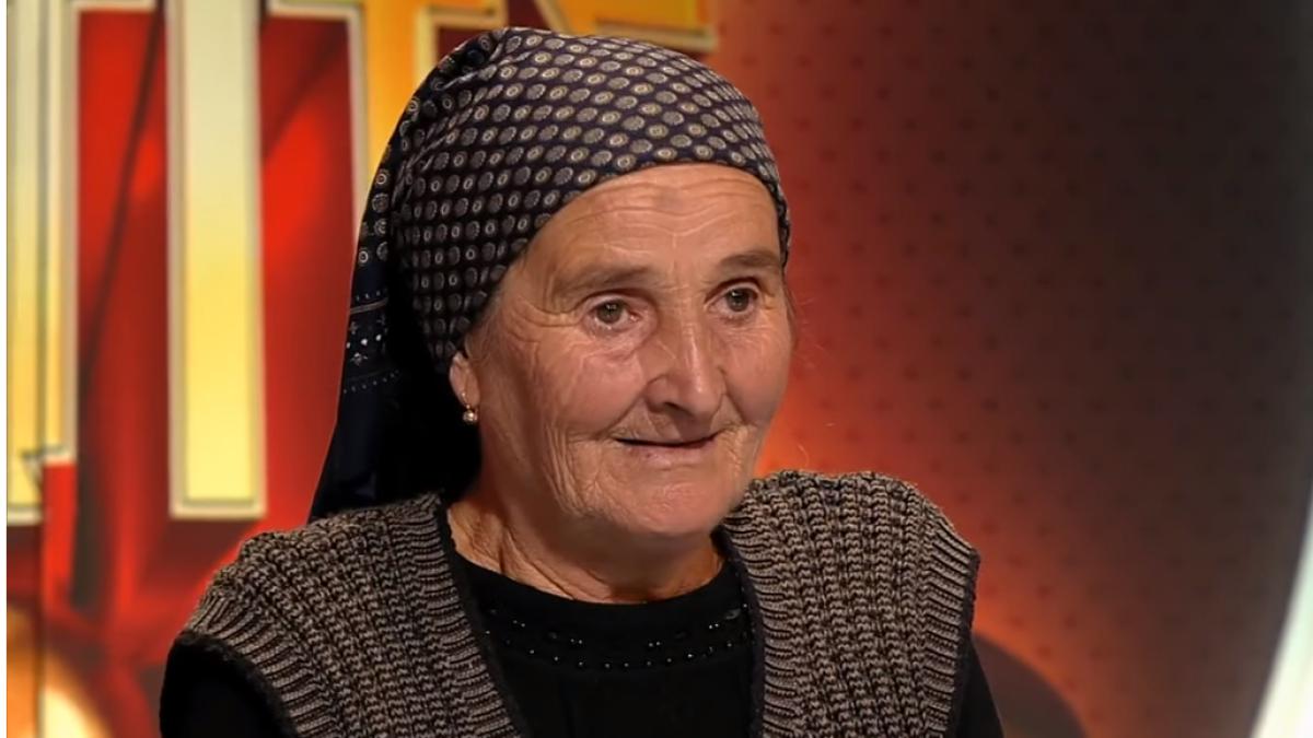 bunica-gherghina-bereghianu--cea-mai-urmarita-bunica-pe-tiktok-la-chef-la-cutite