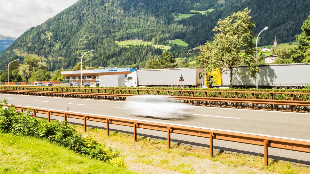 soferi-romani-de-tir--exploatati-in-olanda-sunt-abuzuri-uriase-si-nu-se-ia-nicio-masura-1