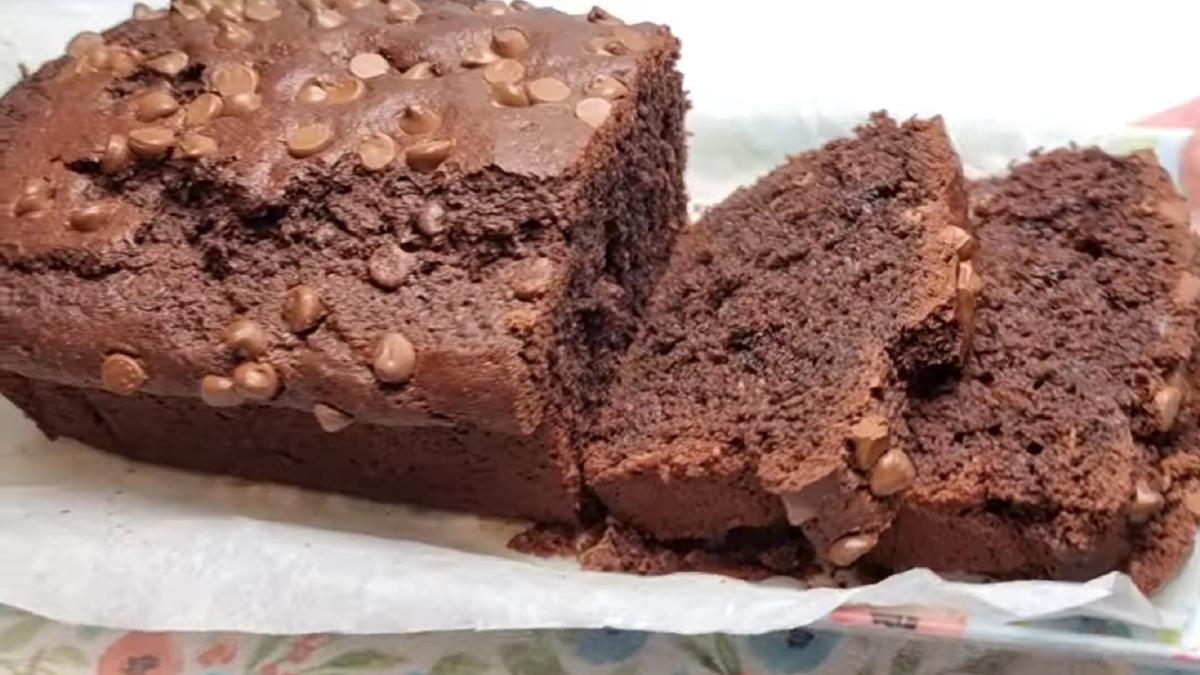 din-doua-banane-si-doua-oua-faci-cel-mai-pufos-pandispan--ingredientul-secret-ca-sa-ti-iasa-demential--o-reteta-super-rapida