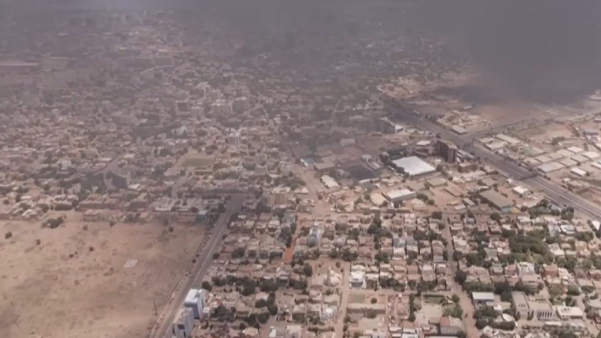 22-de-romani-au-cerut-evacuarea-din-sudan--mae-a-ridicat-nivelul-de-alerta-manifestati-atentie-deosebita