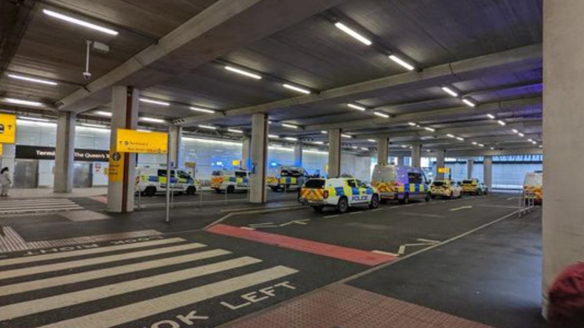 aeroport-heathrow-terminal-evacuat-2