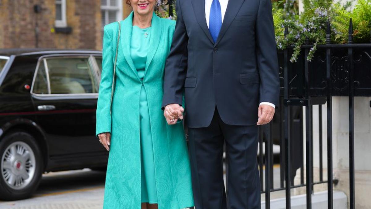 noi-imagini-de-la-londra--klaus-iohannis-si-sotia-sa-participa-la-incoronarea-regelui-charles-al-iii-lea