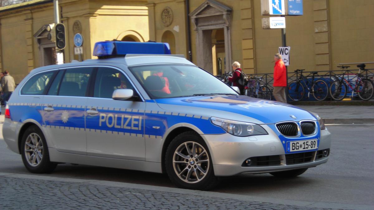 politie-germania-polizei-germania-masina-bmw