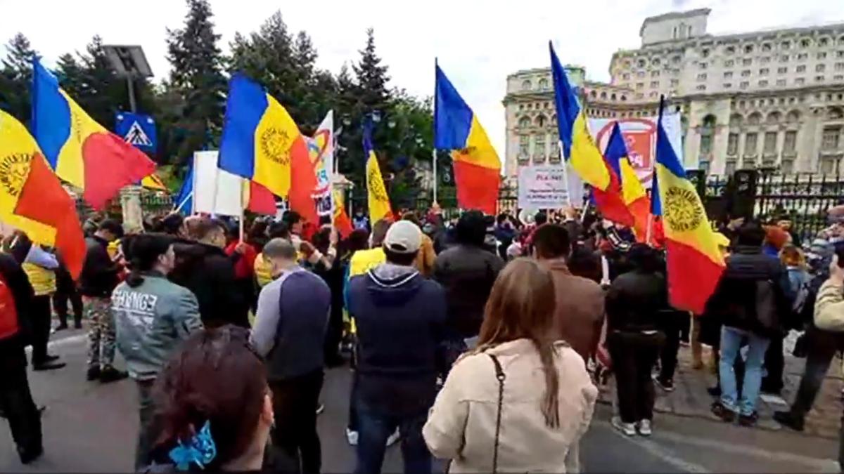 protest-aur-parlamentul-romaniei