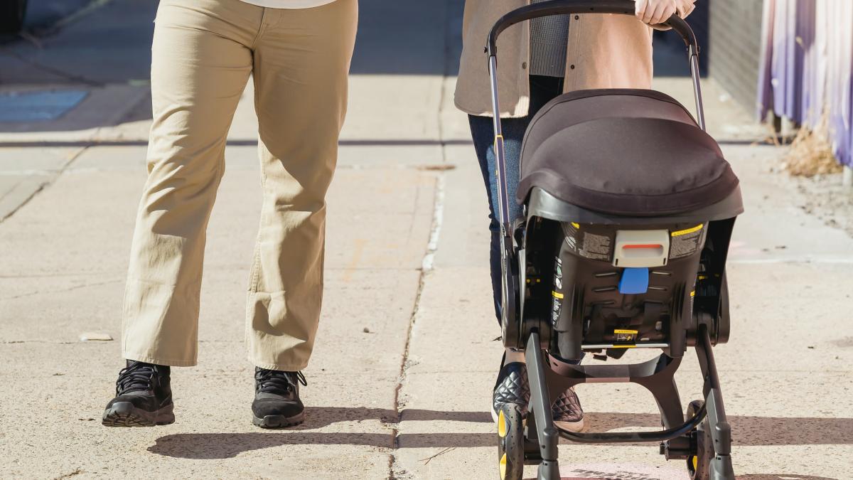 mama-este-romanca--iar-copilul-este-negru--adriana--despartita-de-bebelusul-ei-de-un-martor-rasist--in-franta-asa-se-intampla-aici---1