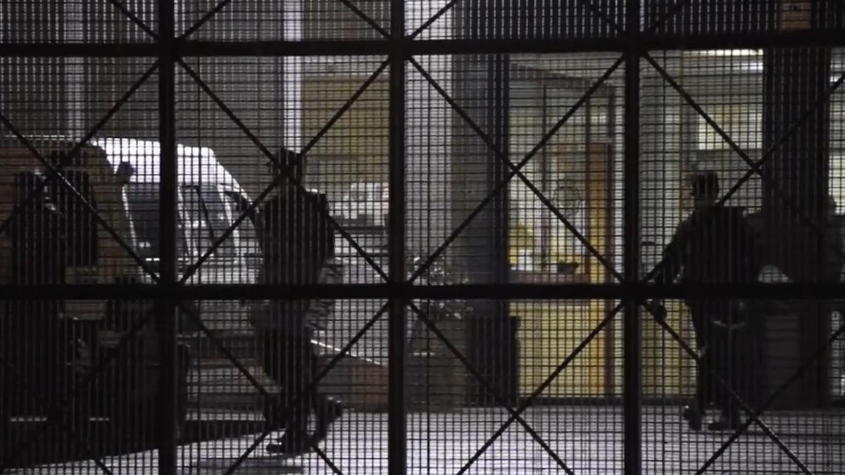 aici-nu-e-viata--e-tortura-strigatul-disperat-al-unui-roman--inchis-intr-un-centru-pentru-straini-din-spania-legea-interzice-incarcerarea-cetatenilor-comunitari-1