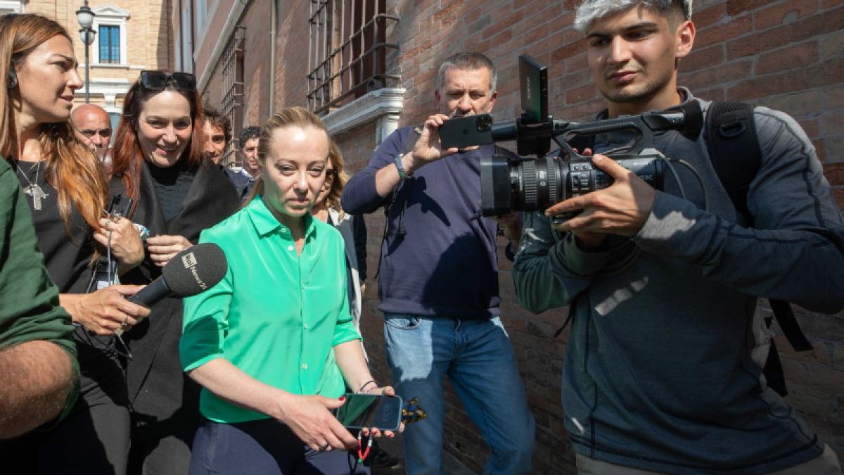 giorgia-meloni-italia-la-inundatii