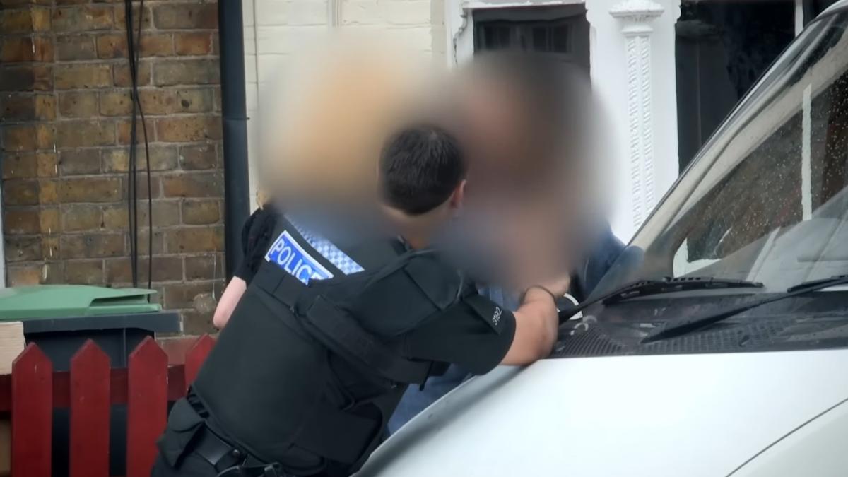 anglia--un-bun-samaritean-roman--condamnat-la-ani-grei-de-inchisoare-catalin-s-a-oferit-sa-aiba-grija-de-o-tanara-beata--ce-au-descoperit-politistii-1