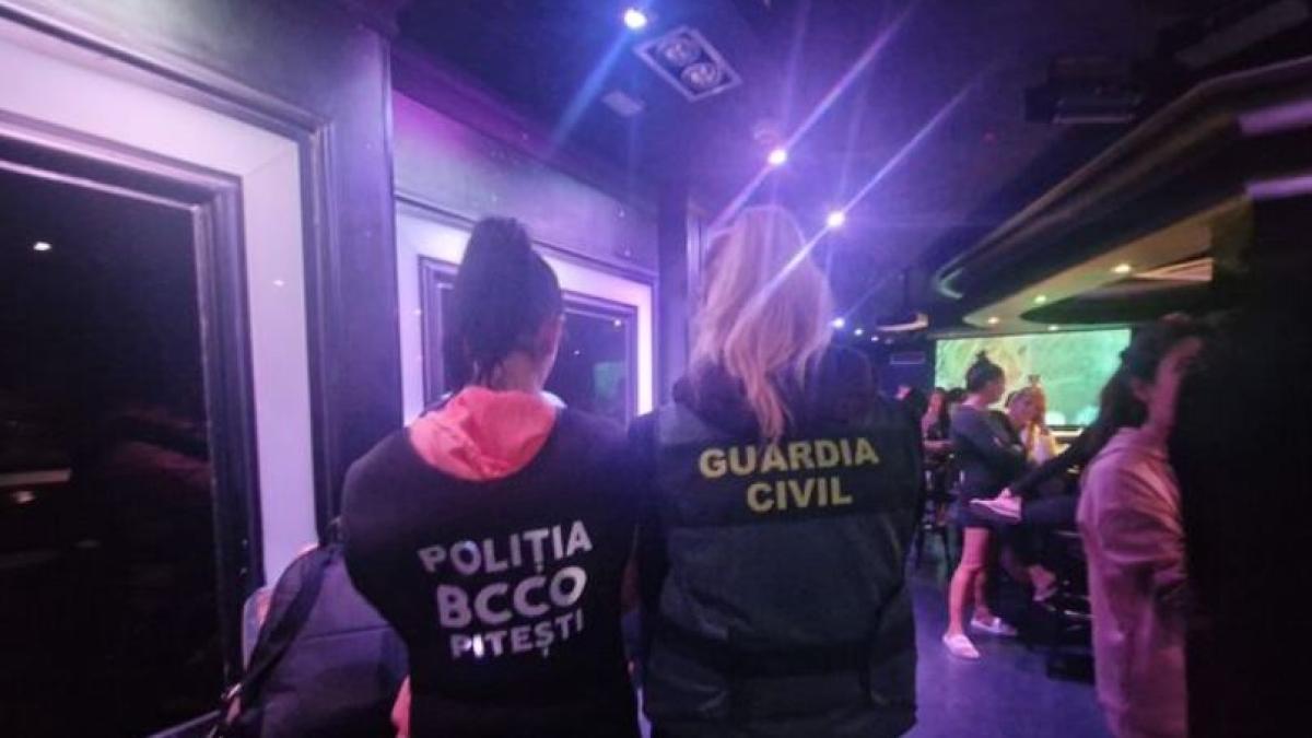 politistii-romani-si-spanioli-au-descins-in-cluburile-de-noapte-din-almeria--zeci-de-romance-erau-exploatate-sexual