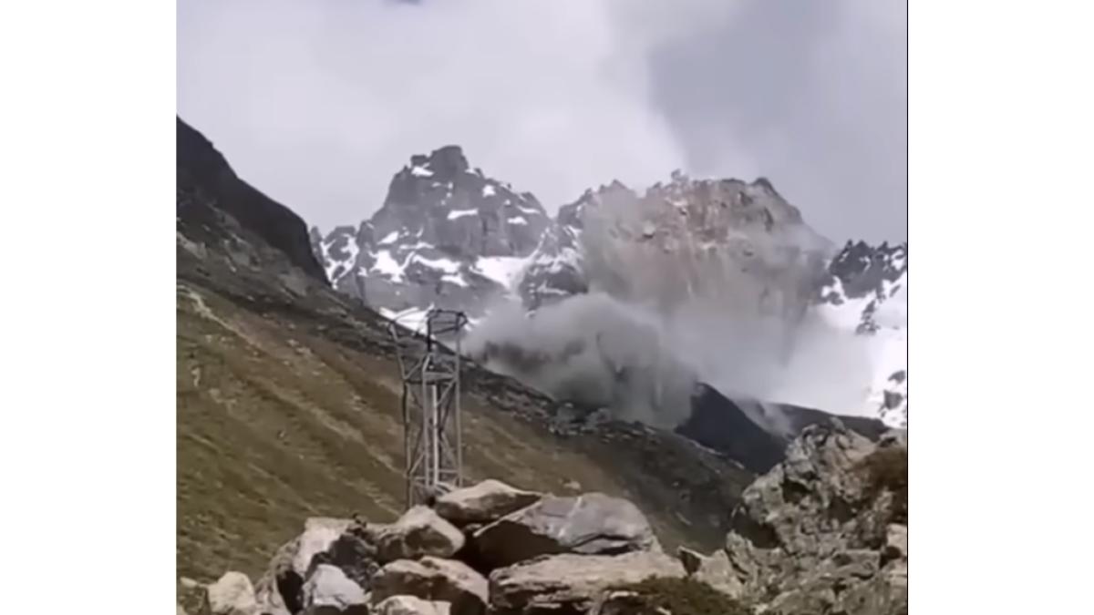 varful-muntelui-fluchthorn-s-a-prabusit