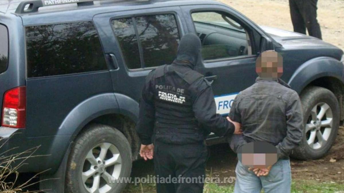 trei-ucraineni--inarmati-cu-mitraliere--prinsi-in-romania--ce-trei-au-cerut-azil