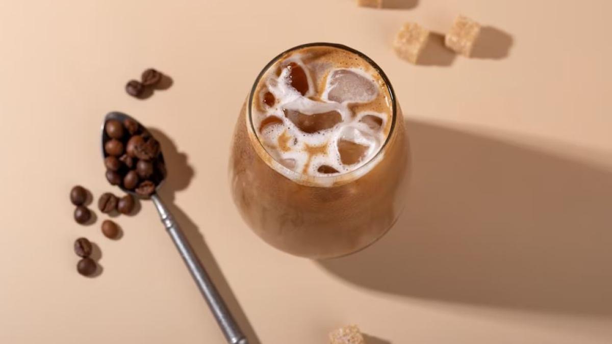 cafeaua-cu-gheata--perfecta-pentru-momentele-de-relaxare--iata-cum-o-poti-face-usor