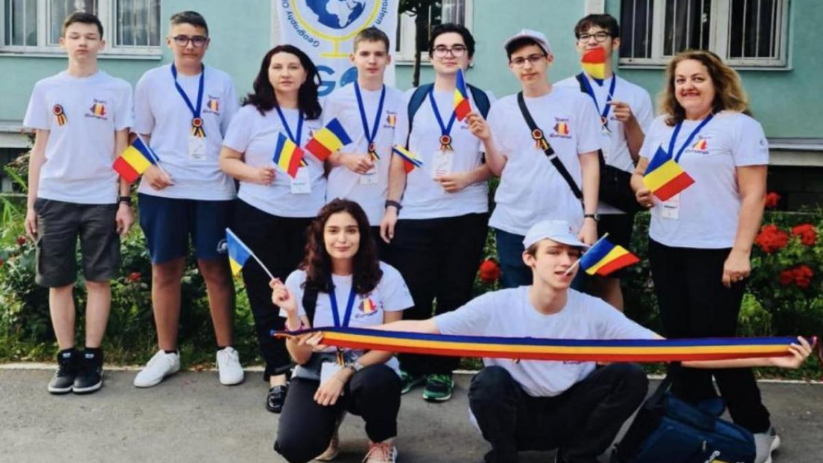 elevi-romani--pe-podiumul-olimpiadei-europene-de-geografie--cu-4-medalii-de-aur--3-de-argint-si-una-de-bronz