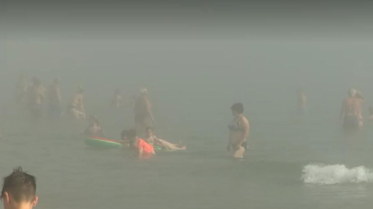 fenomen-spectaculos--pe-litoral--o-ceata-densa-a-cuprins-plajele-din-mamaia-si-constanta