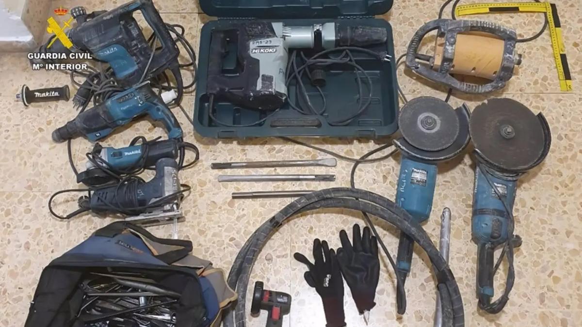 spania--romani--furt--unelte