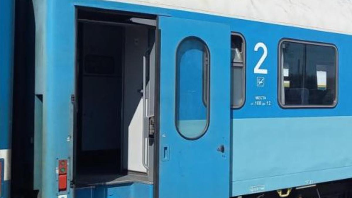 tren--transformat-in-cuptor--geamurile-era-blocate--iar-aparatul-de-aer-conditionat-defect--o-pasagera-a-lesinat