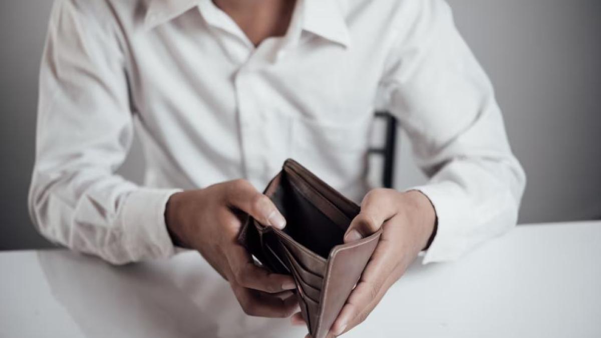 banca-spaniei-avertizeaza---aproape-800-000-de-familii-nu-isi-mai-pot-acoperi-cheltuielile-esentiale