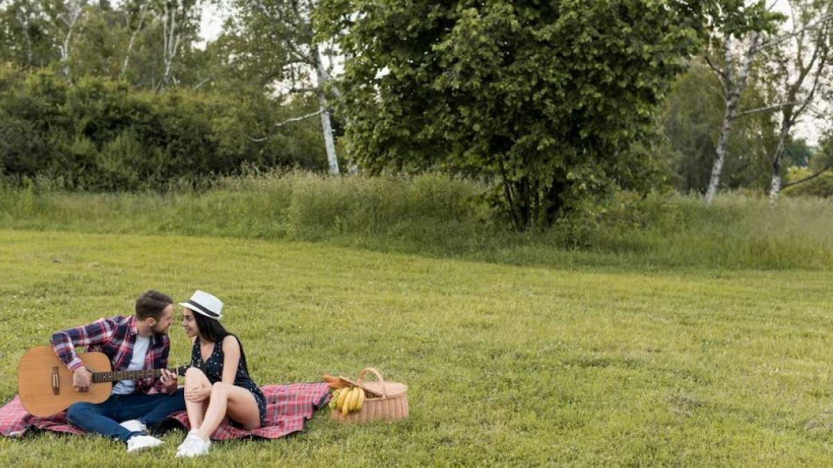 petele-de-iarba-de-pe-haine-vor-ramane-o-amintire--iata-cele-mai-eficiente-metode