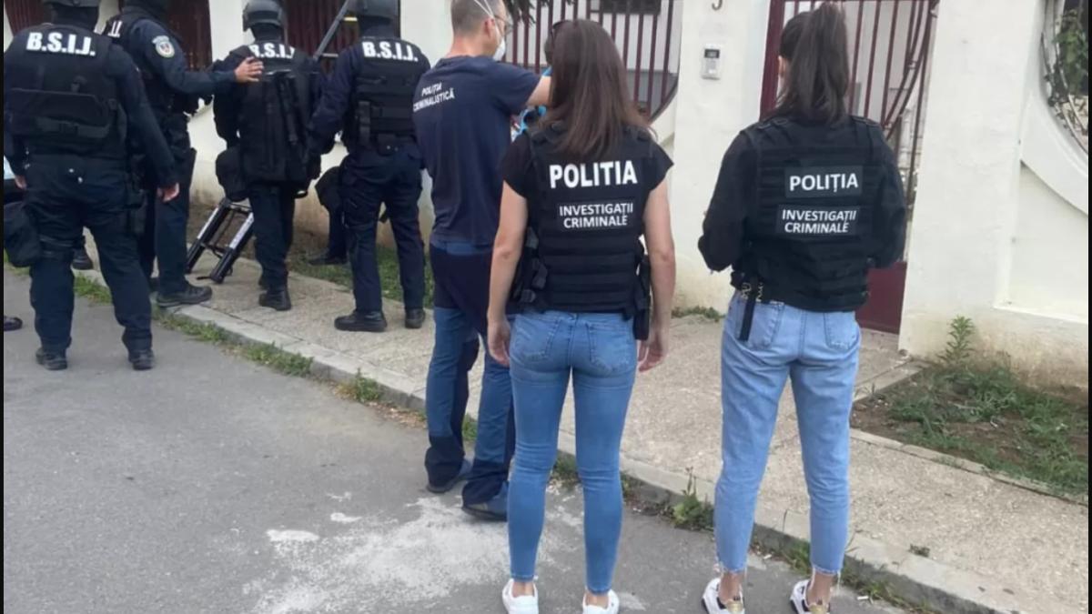 camine-batrani-voluntari