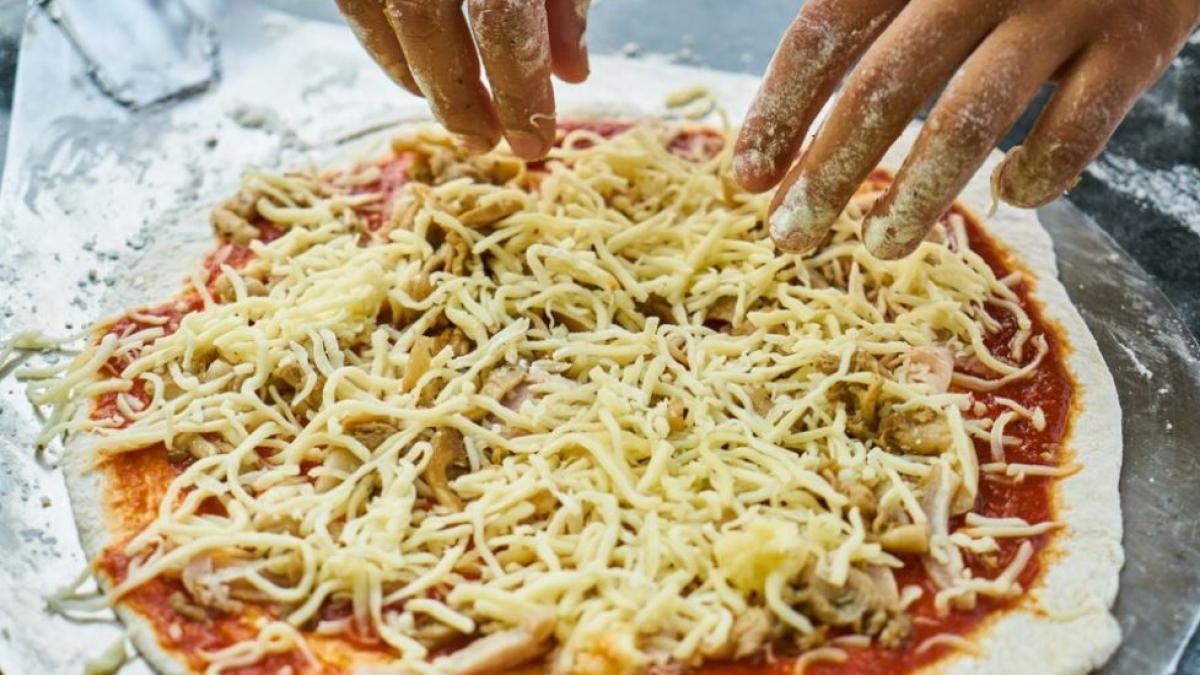 iti-place-pizza-carbonara--dar-nu-ai-timp-sa-o-prepari--iata-cea-mai-simpla-reteta