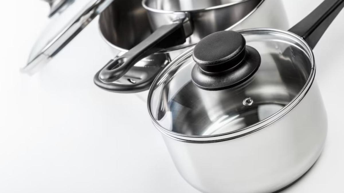 curata--usor-si-simplu--capacele-pline-de-grasime--doua-metode-eficiente