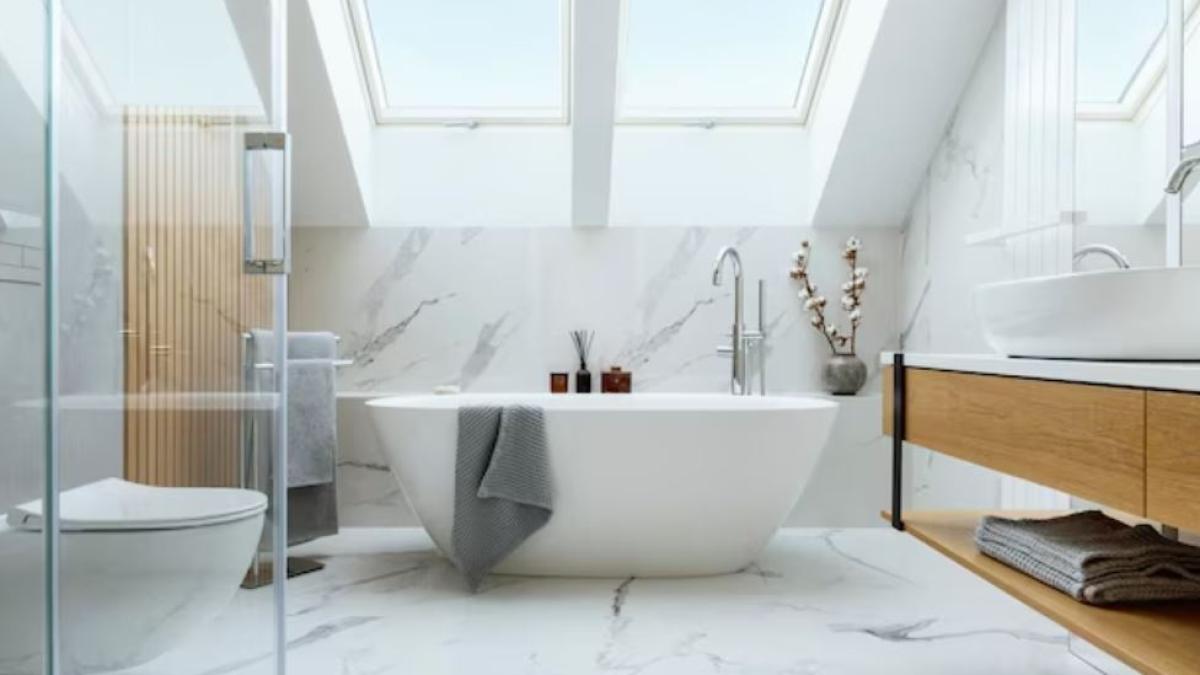 elimina-petele-de-mucegai-si-calcar-din-dormitor-si-baie-cu-aceste-remedii-de-5-stele