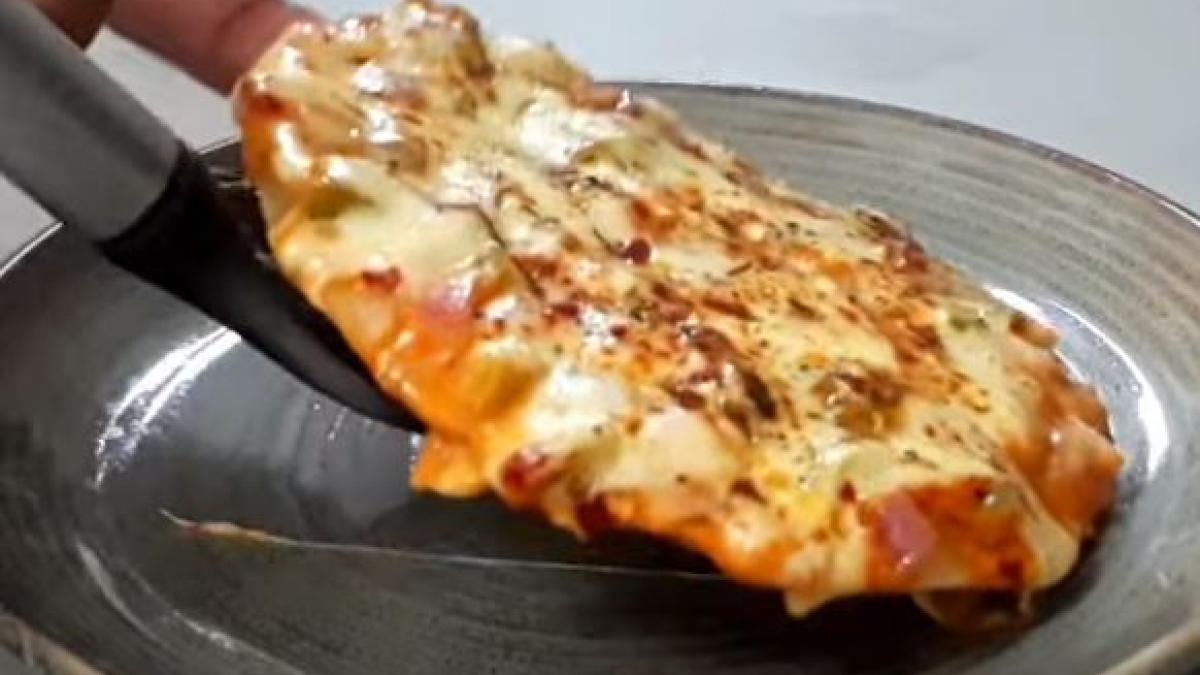 pizza-lenesa-fara-cuptor--fara-aluat--gata-in-doar-10-minute--noteaza-reteta--este-perfecta-la-orice-ora