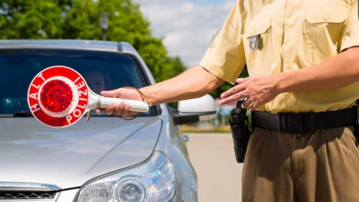 un-sofer-roman--care-nu-a-oprit-la-semnul-politistilor-in-elvetia--a-ramas-fara-automobil