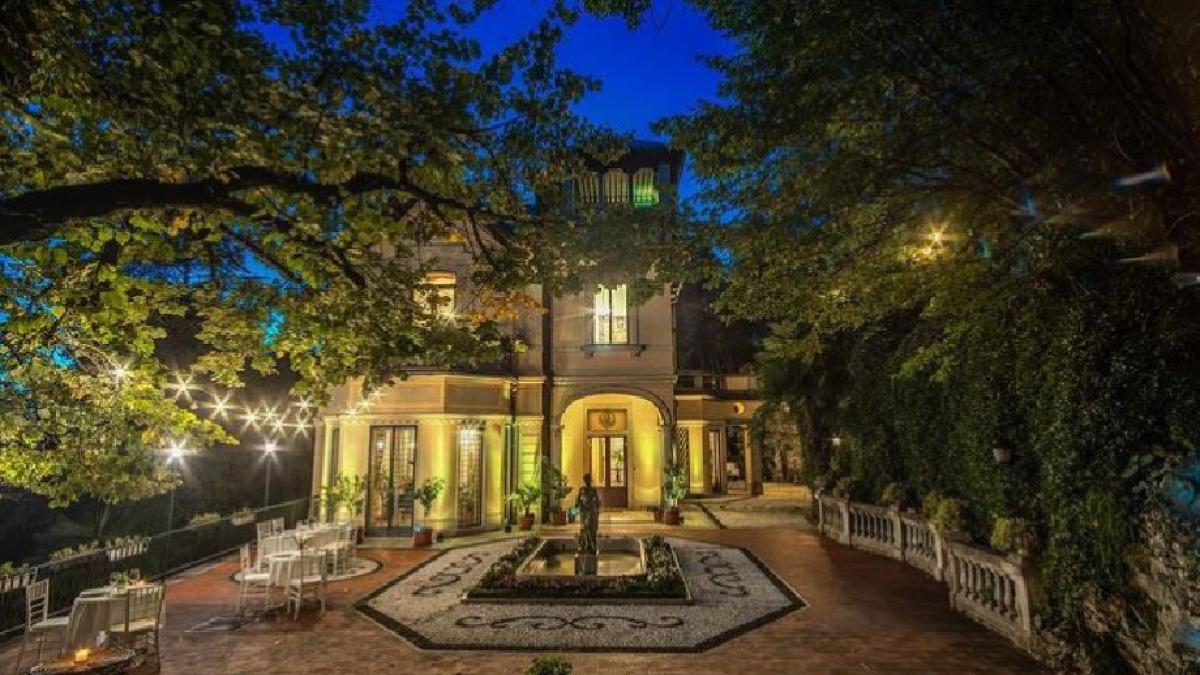 scandal-in-italia--dupa-ce-un-grup-de-turisti-germani-au-devastat-o-vila-istorica-de-lux