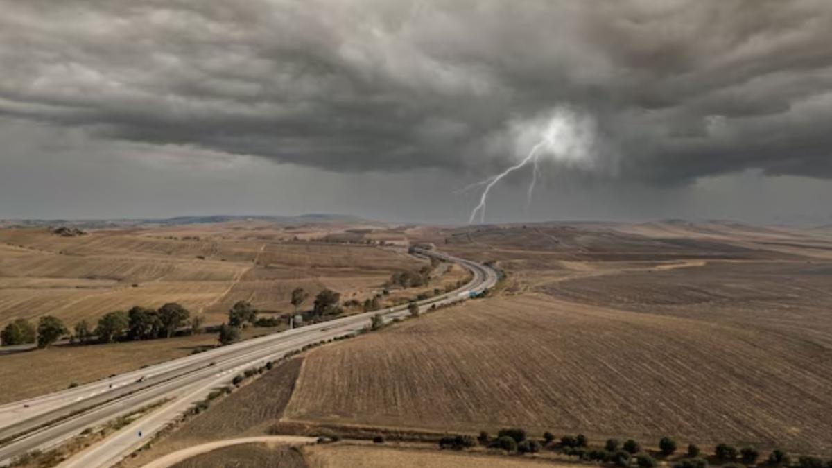 mae--atentionare-de-calatorie-in-norvegia---ploi--inundatii--alunecari-de-teren--furtuni-si-incendii