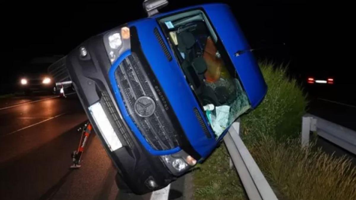 microbuz-romanesc--implicat-intr-un-accident-mortal-pe-autostrada-in-ungaria