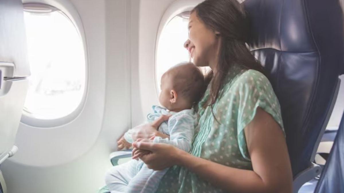 val-de-reactii-dupa-ce-o-companie-aeriana-i-a-interzice-unei-mame-sa-alapteze-in-timpul-zborului---absolut-ingrozitorprc-e2prc-80prc-9d