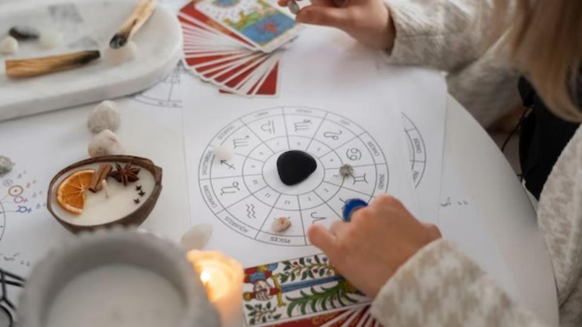 horoscop-17-august-2023--taur--gandeste-te-la-sanatatea-ta--sagetator--nu-refuza-ofertele-profitabile--previziuni-complete