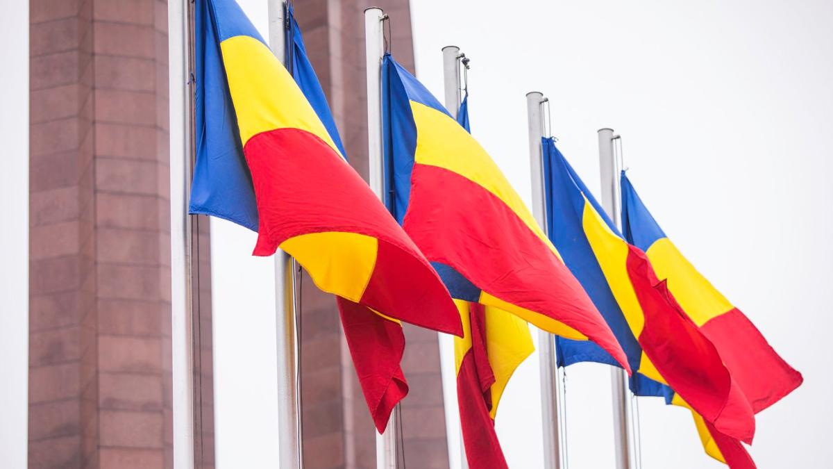 ziua-unirii-principatelor-romane-steag-romania