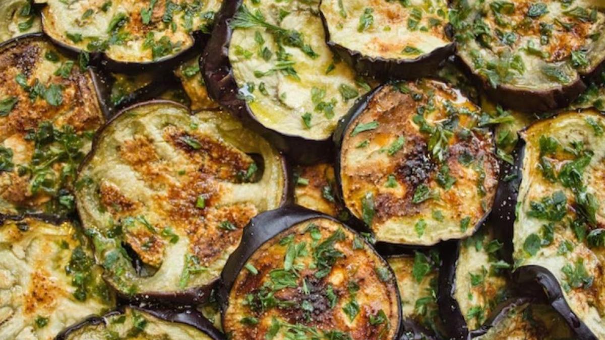 trei-retete-delicioase-cu-vinete-care-te-vot-cuceri--sunt-usoare--satioase-si-rapide