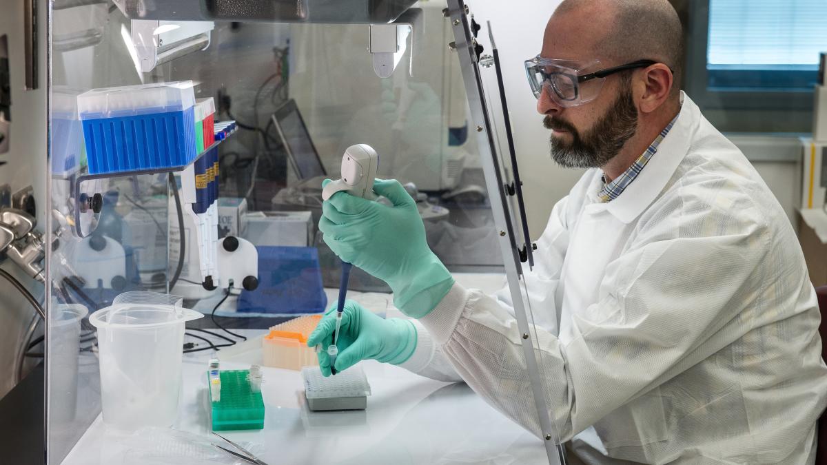 finantare-cercetatori-romani-centre-de-excelenta