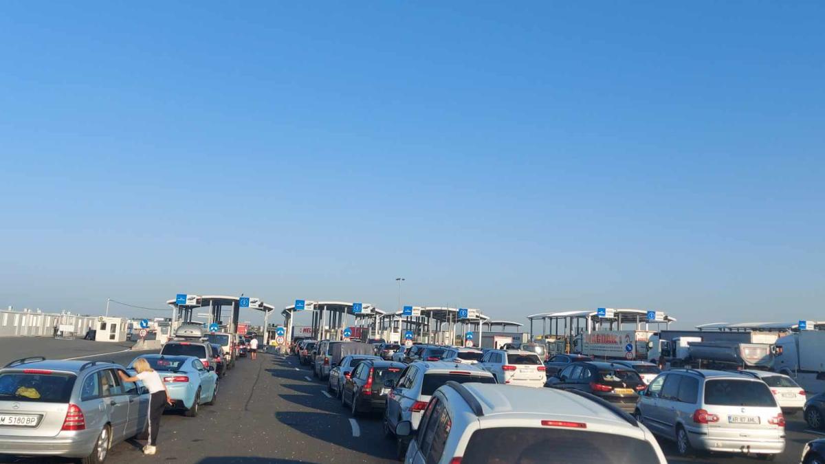 vama-nadlac-coada-granita-coada-vama-ilustrativ-coada-ilustrativ-aglomeratie-ilustrativ