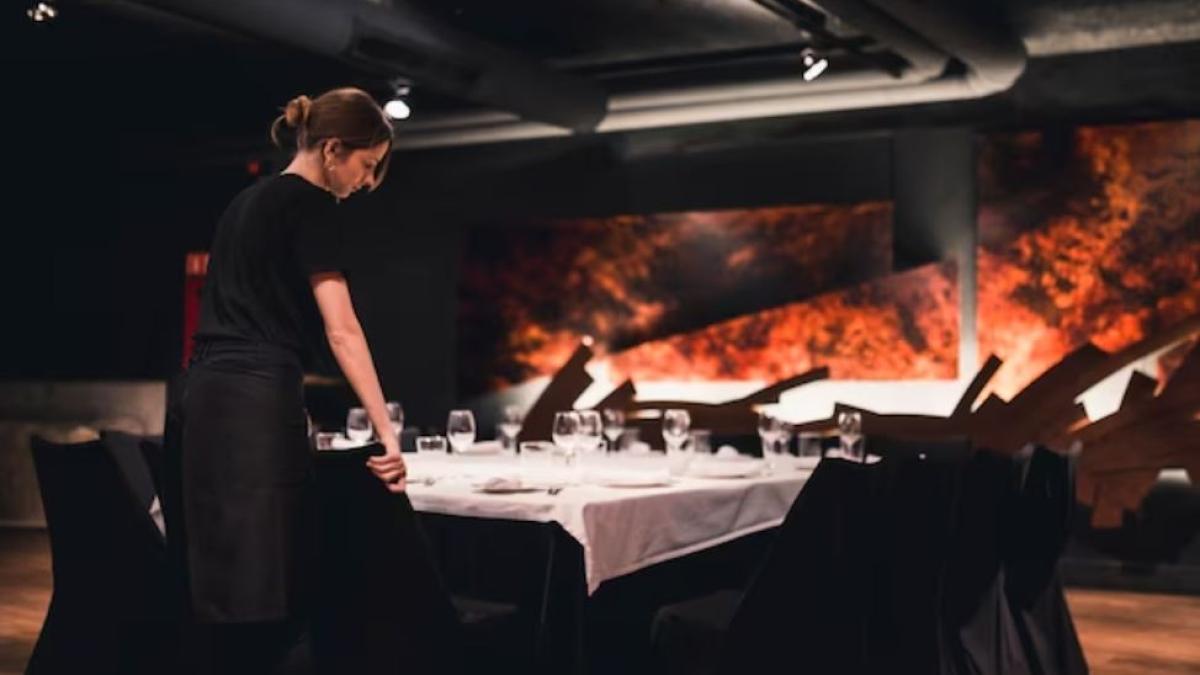 doi-barbati-au-comandat-doua-fripturi-intr-un-restaurant-din-italia--apoi-au-fugit-fara-sa-plateasca