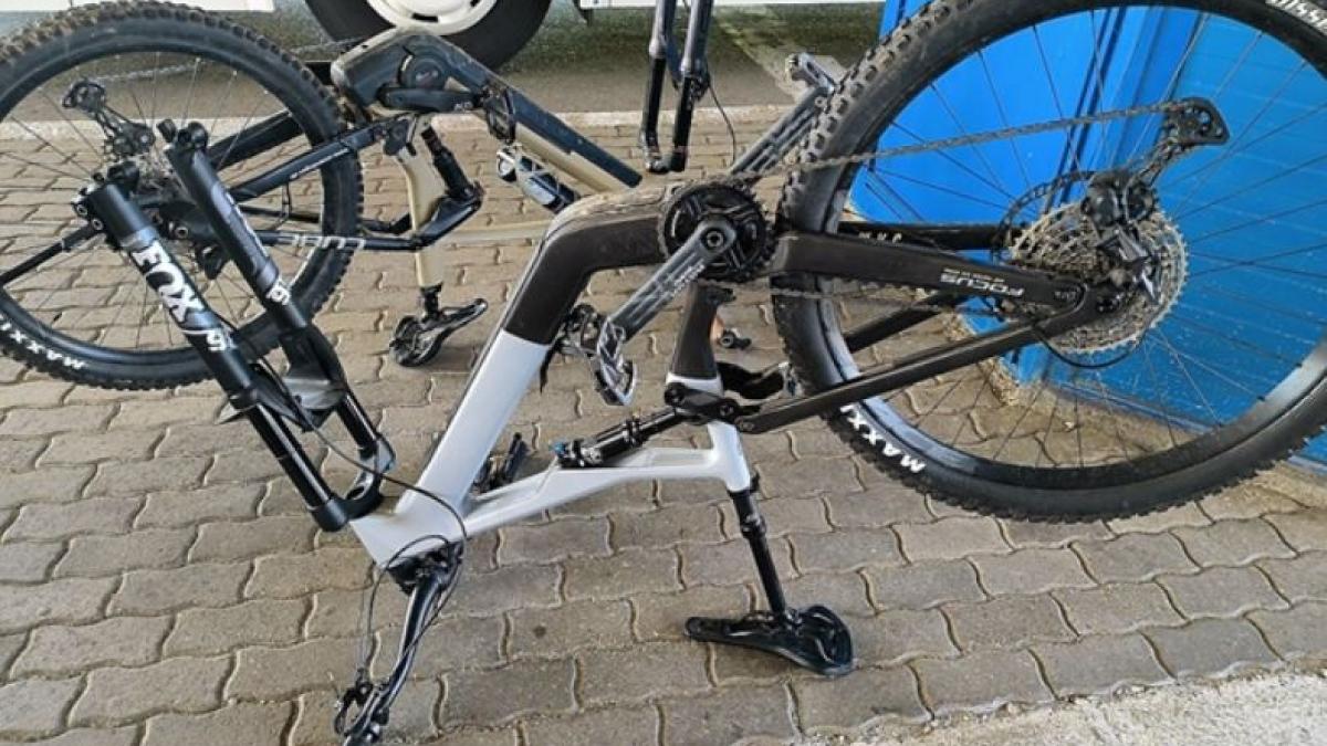 sofer-roman--care-transporta-biciclete-electrice-furate-din-austria--retinut-de-politistii-maghiari