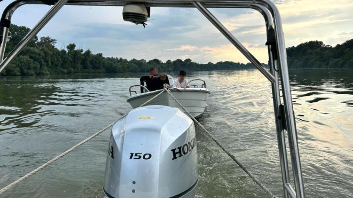 doi-romani-au-esuat-cu-barca-pe-malul-ucrainean-al-dunarii-prc-c2prc-a0aventura-celor-doi-a-avut-un-final-fericit