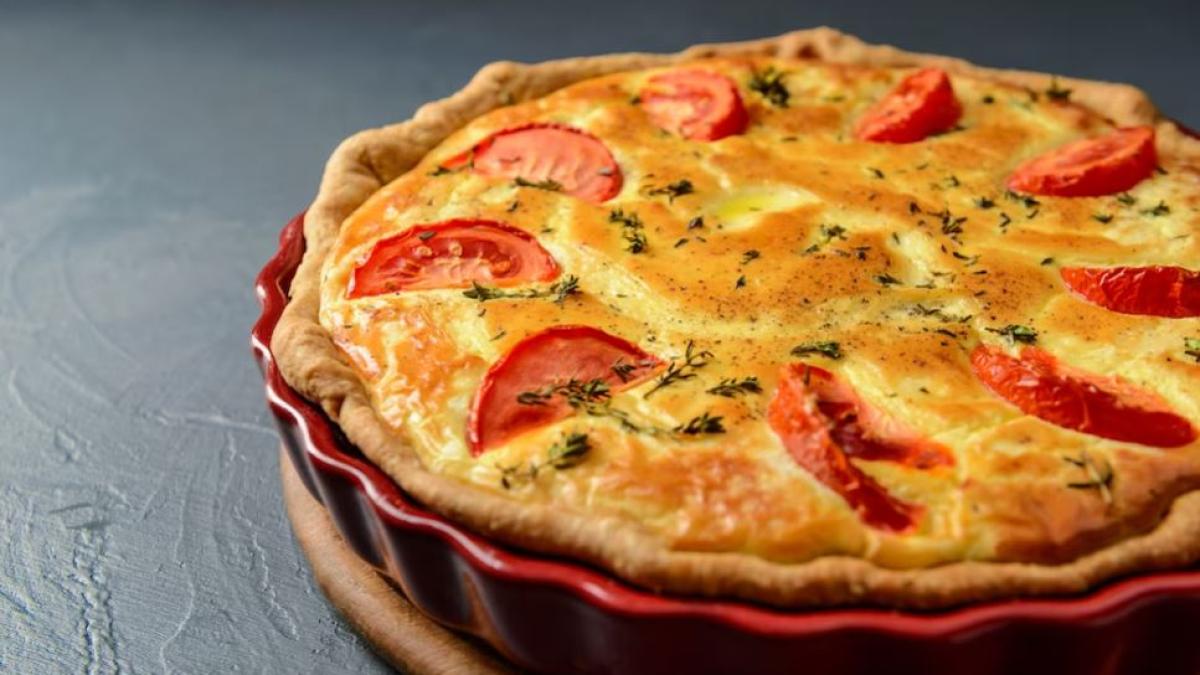 tarta-delicioasa-cu-dovlecei-si-hamsii--un-bun-inlocuitor-pentru-pizza