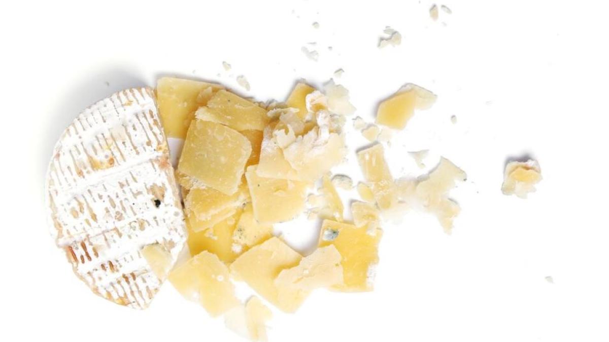 productia-de-parmezan-in-italia--in-pericol--vacile-sufera-de-stres-termic